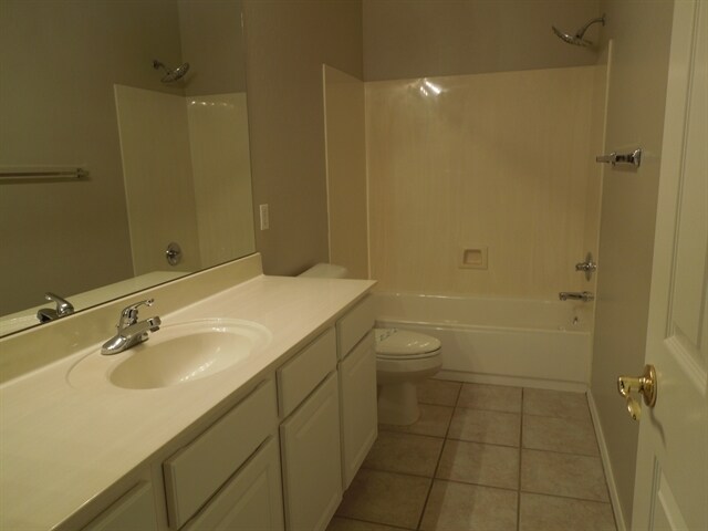 Building Photo - 12717 W Earll Dr