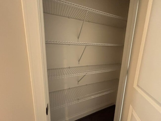 Building Photo - 999 Lennox Blvd