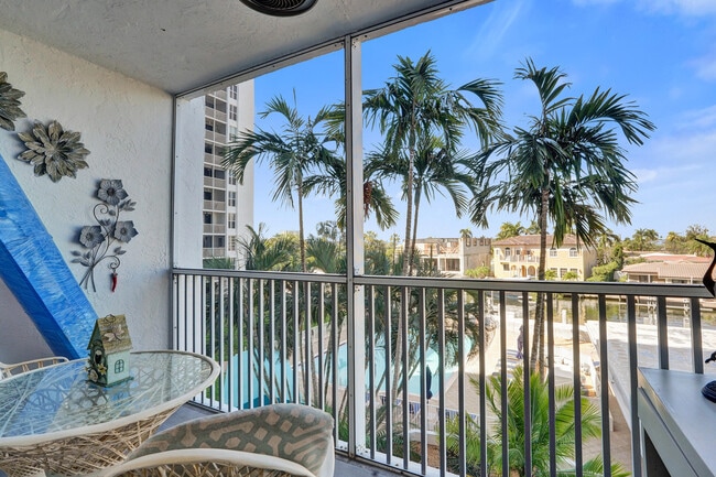 Building Photo - 1391 S Ocean Blvd