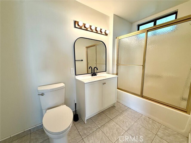 Building Photo - 11559 Blix St