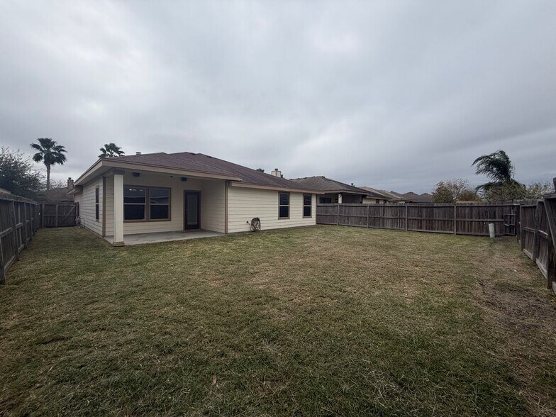 Building Photo - 4308 Bratton