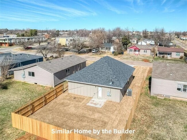 Building Photo - 1515 SW F Ave