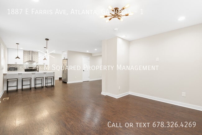 Building Photo - 1887 E Farris Ave