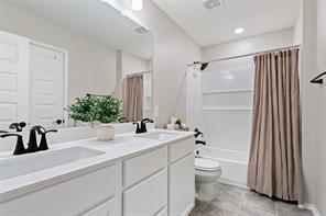 Building Photo - 213 Sweet Autumn Dr