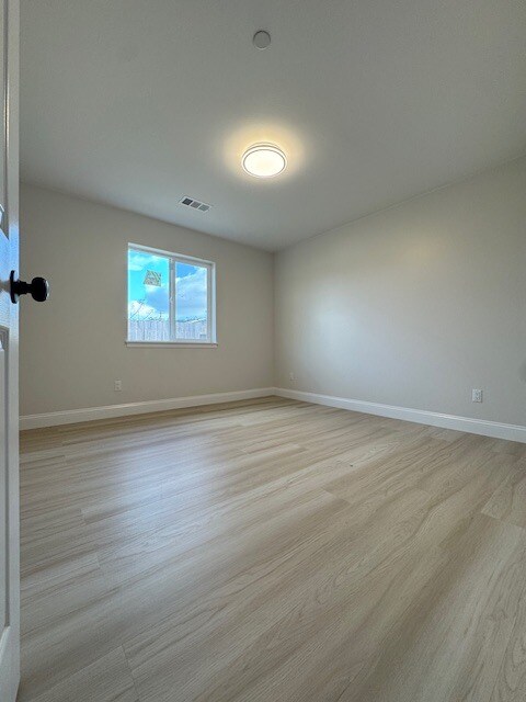 Building Photo - 2207 McKinleyville Ave