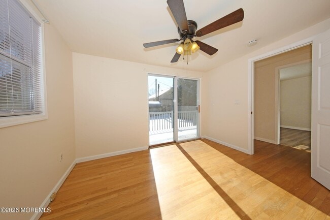 Building Photo - 8 Viola Ave