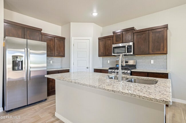 Building Photo - 4877 Christian Azcarate St