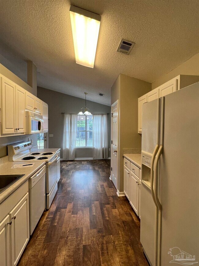 Building Photo - 6191 Bandol Ct