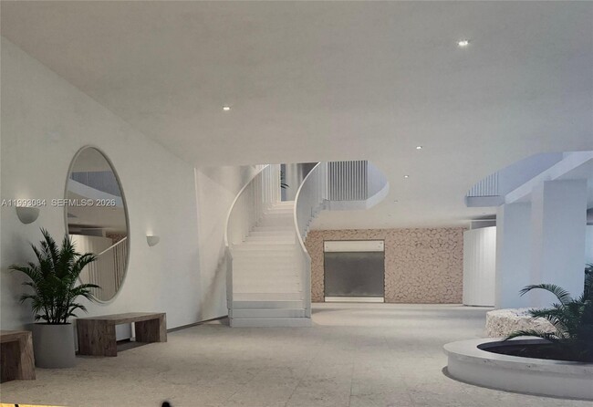 Building Photo - 5555 Collins Ave