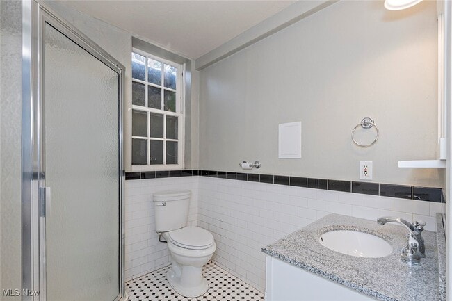 Building Photo - 7020 S Woodland Rd