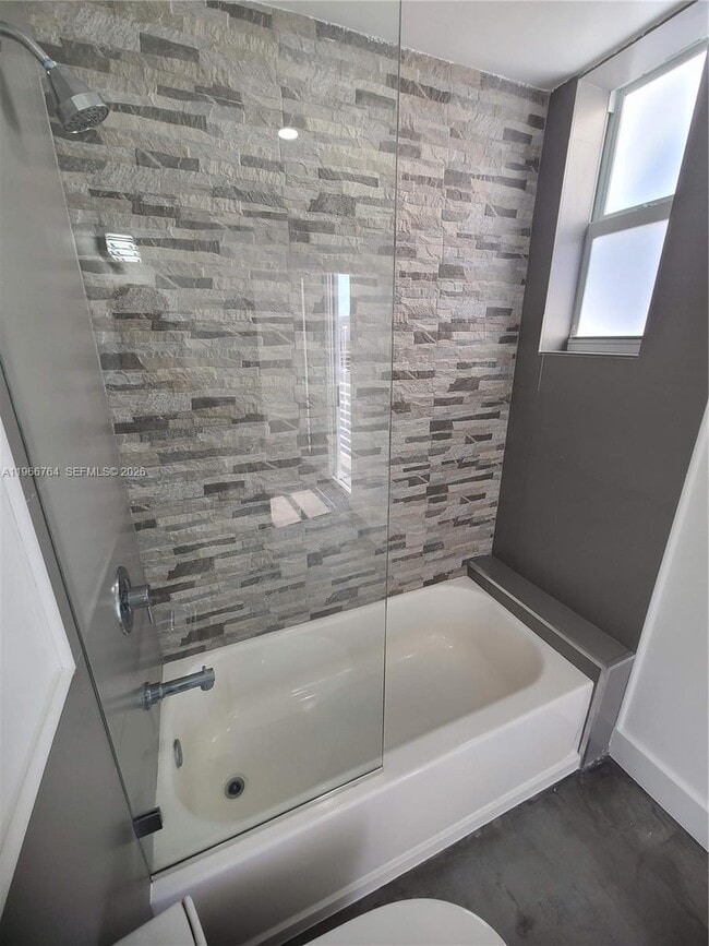 Building Photo - 825 Michigan Ave