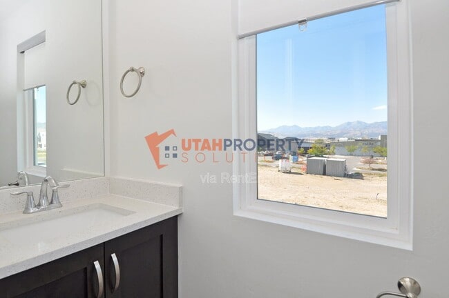 Building Photo - 11219 Clear Blue Dr