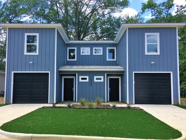 Building Photo - 10685 Brothers Ln