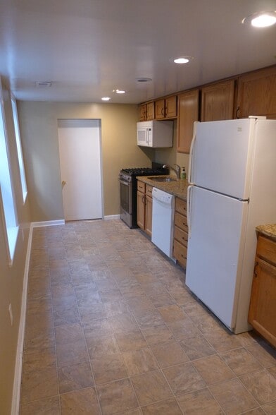 Building Photo - 512 S Wolfe St