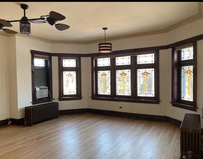 Building Photo - 1344 S 61st Ct