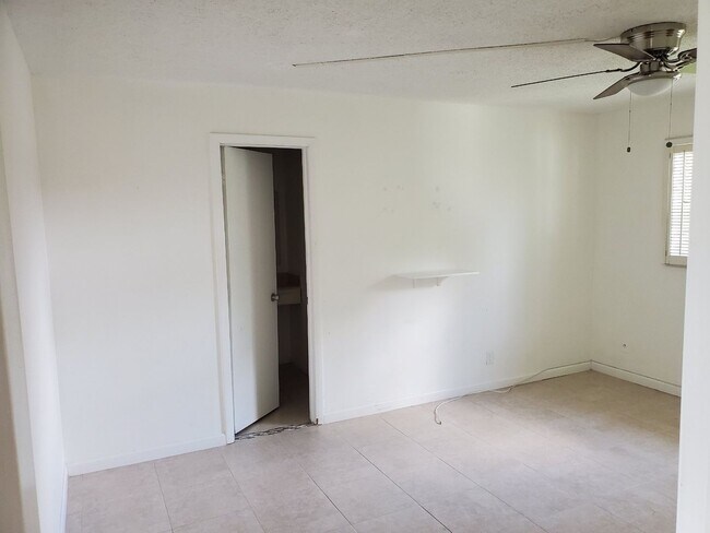 Building Photo - Desirable 55 plus community condo unit with a view of the lake on the 2nd Floor.