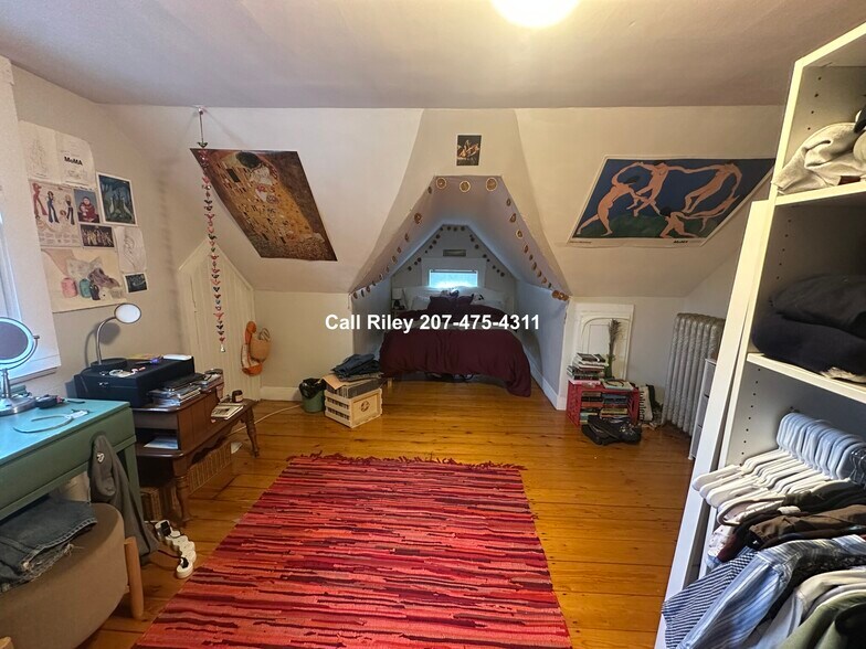 Building Photo - 11 Reedsdale St