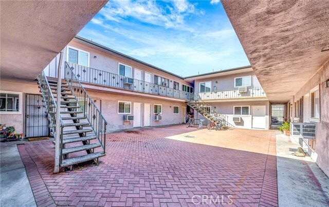 Building Photo - 6735 Elmer Ave