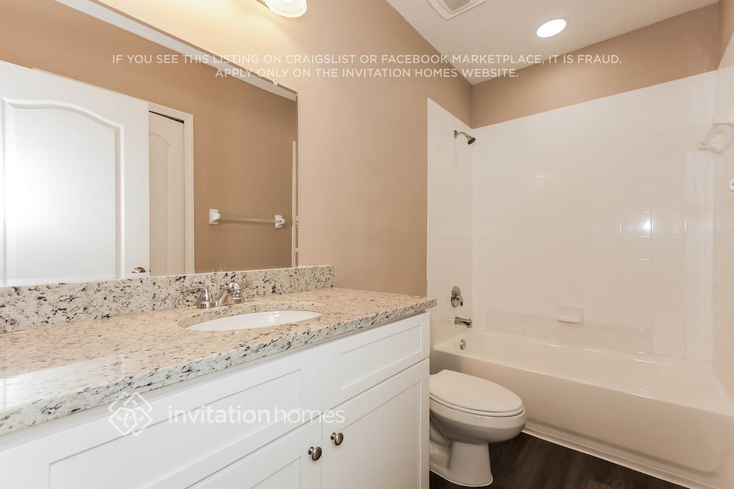 Building Photo - 721 Star Pointe Dr