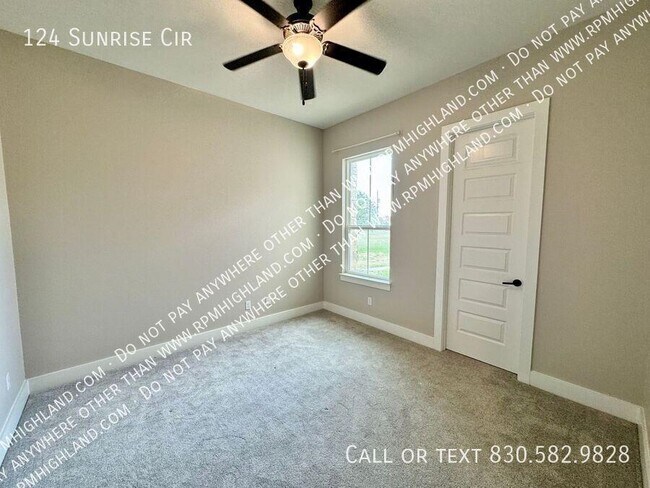 Building Photo - 124 Sunrise Cir