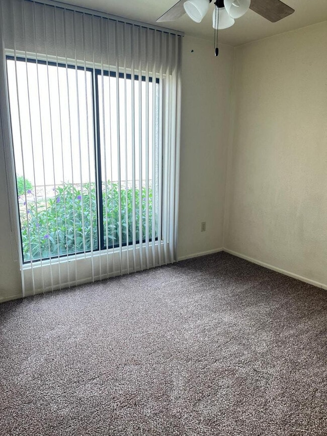 Building Photo - 3119 W Cochise Dr