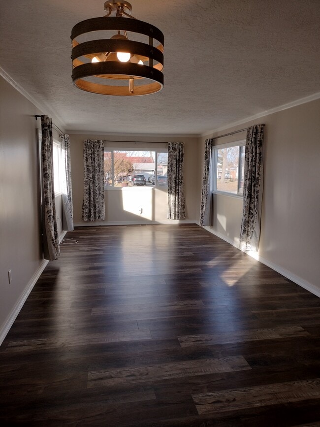 Building Photo - 1412-1411 11th Ave S