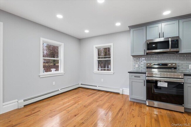 Building Photo - 66 Secor Rd