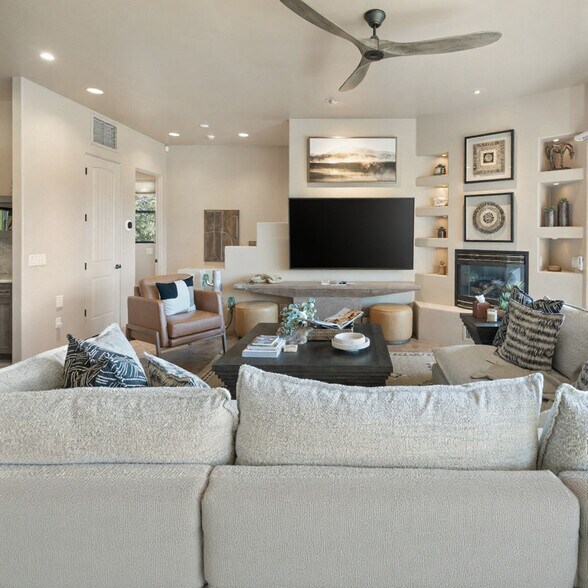 Building Photo - 30 Sycamore Canyon Rd