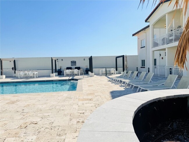 Building Photo - 10950 NW 82nd St