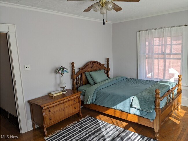 Building Photo - 30 Casterton Ave