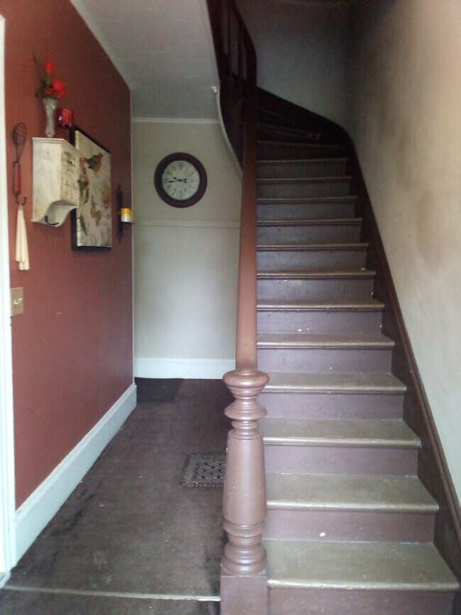 Building Photo - 505 Marcellus St