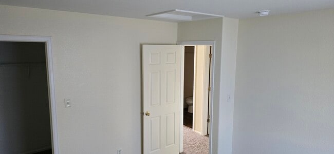 Building Photo - 3007 Acero Ave