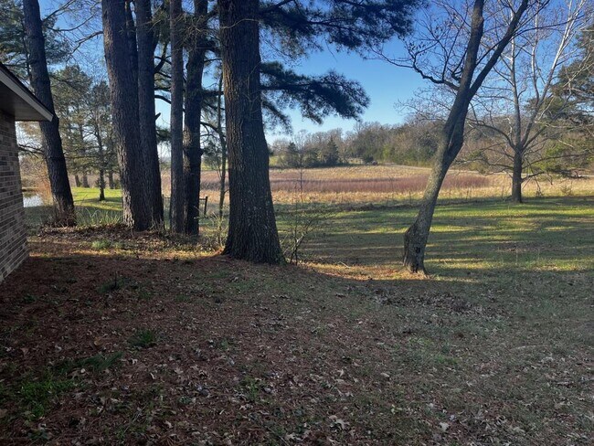 Building Photo - 19245 Tuttle Rd