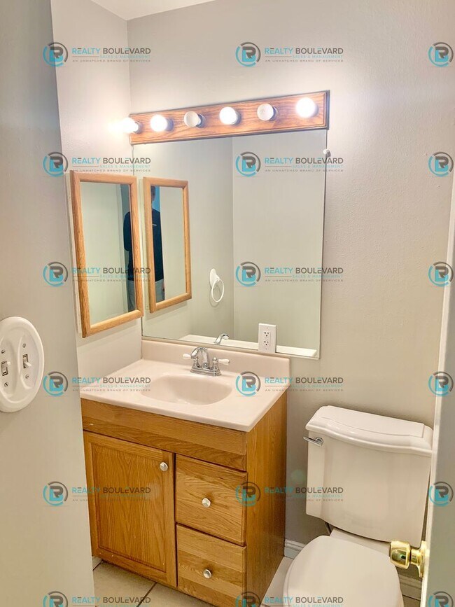 Building Photo - Charming 3-Bedroom Home Near McCarran – Gr...