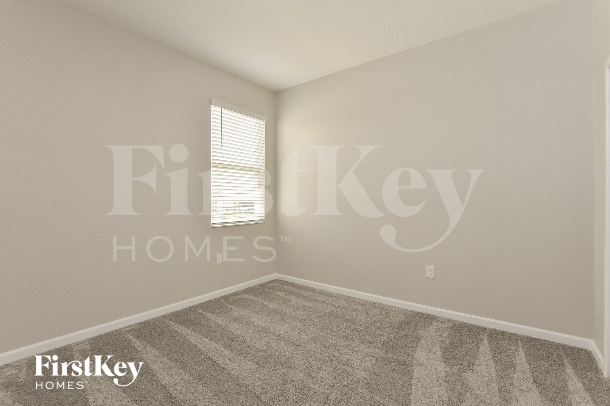 Building Photo - 921 Carmillion Ct