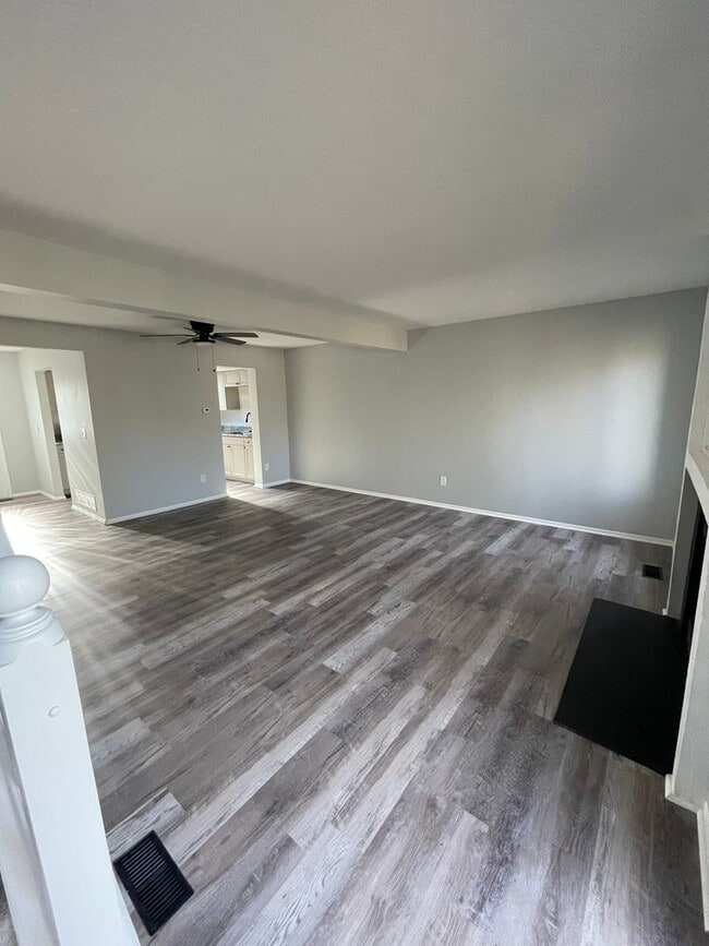 Building Photo - 2BD/1.5BA Townhome ~ Westerville Schools ~ 1 car garage ! Move In Now!