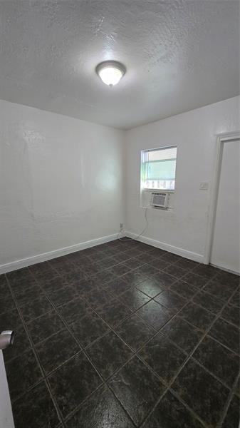 Building Photo - 1012 NW 2nd Ave