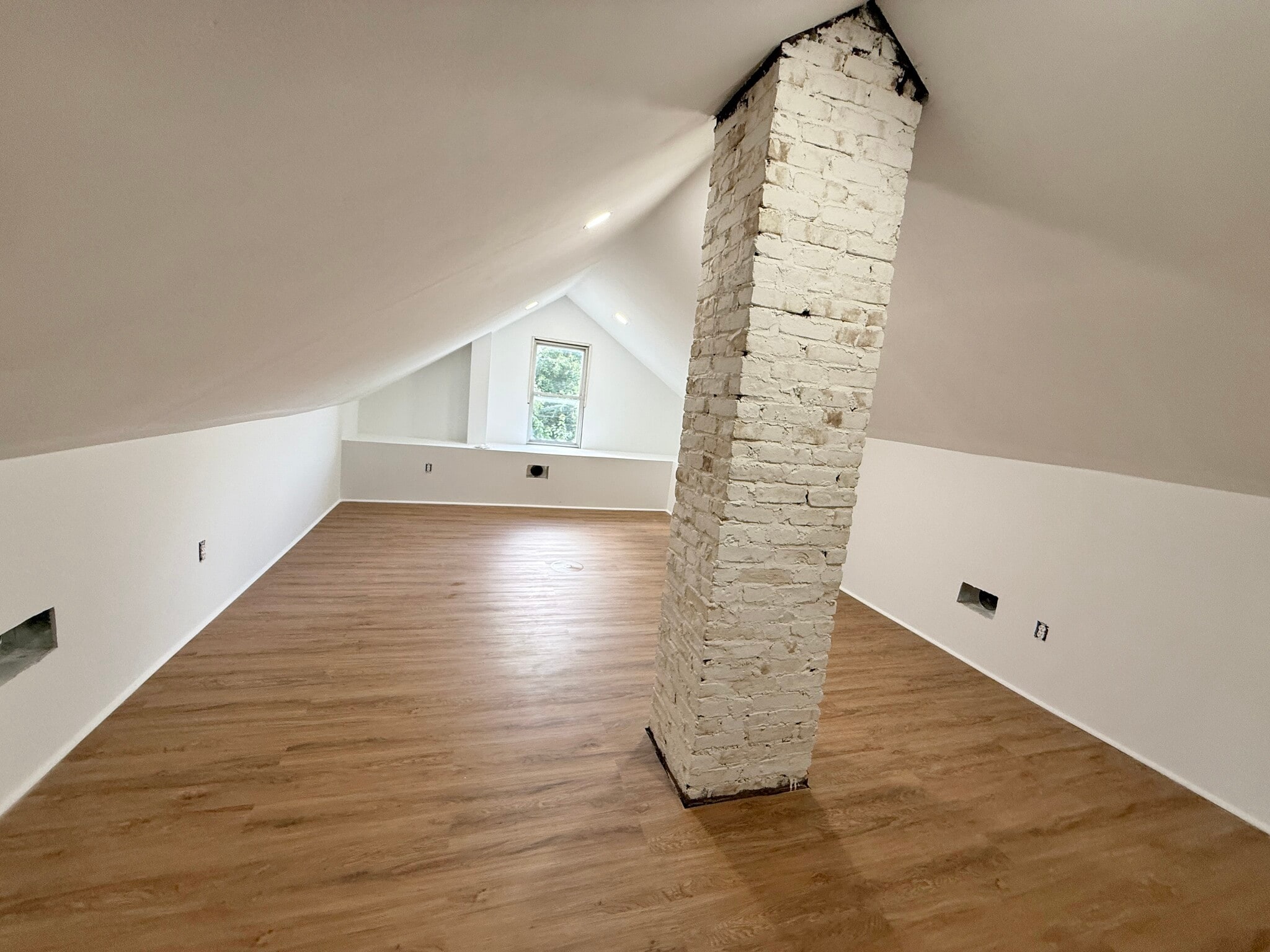 Building Photo - 30 Walter Hammond Pl