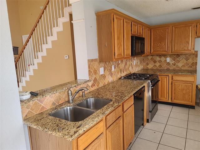 Building Photo - 2100 Riverplace Dr
