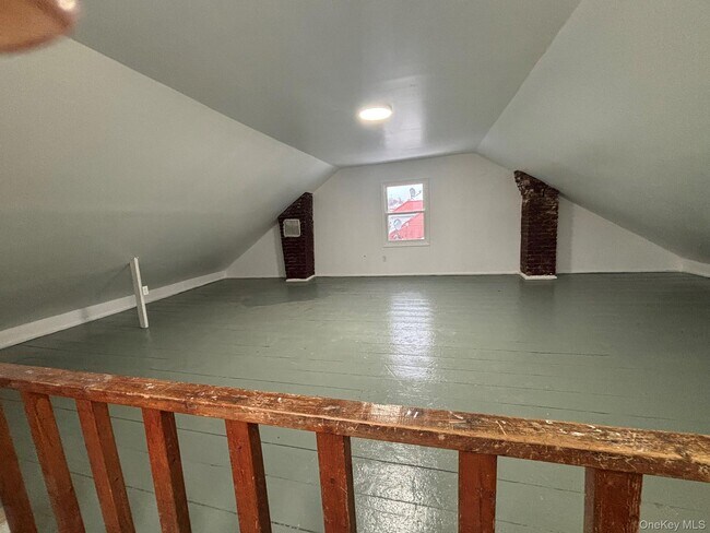 Building Photo - 457 1st St