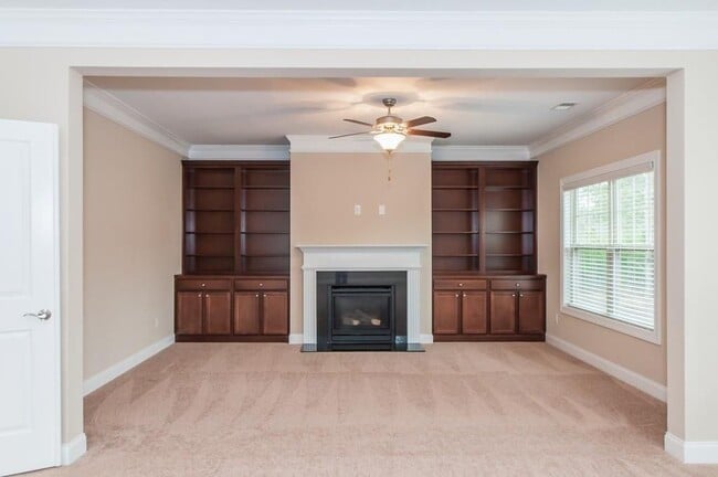 Building Photo - 4505 Summersweet Dr