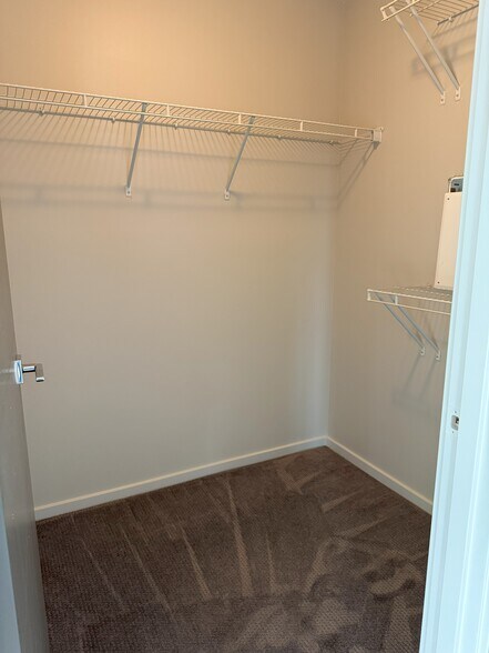 South Bedroom - 5x6 walk-in Closet - 5007 Renton Ave S