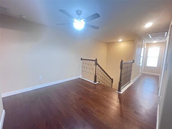 Building Photo - 15150 Evergreen Oak Loop