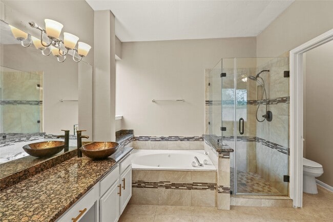 Building Photo - 10807 Oak Bayou Ln