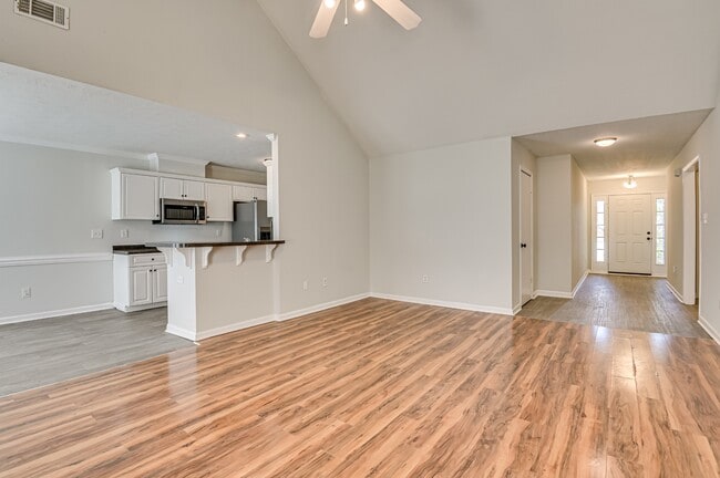 Building Photo - 409 Urial Dr