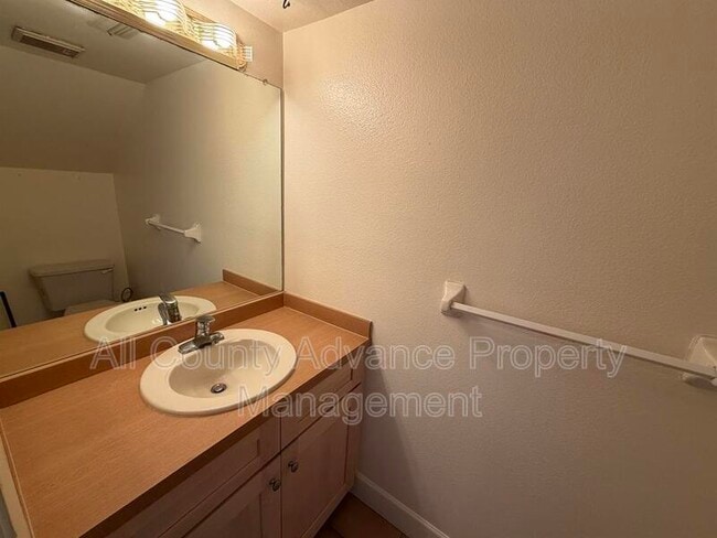 Building Photo - 2751 S Pines Dr