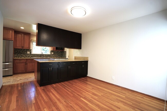 Building Photo - Beautiful Updated San Jose Home!