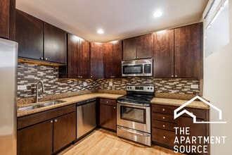 Building Photo - 3138 S Indiana Ave