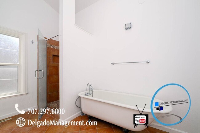 Building Photo - Spectaular Benicia 3 bedroom home
