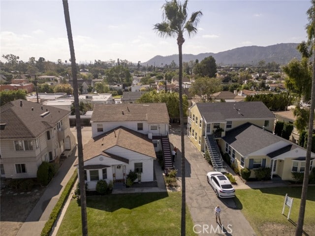 Building Photo - 676 W Glenoaks Blvd